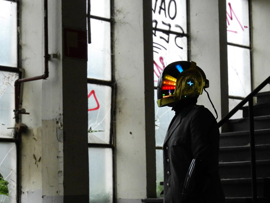 LoveProps Daft Punk Helmet Casco Manuel DIY window